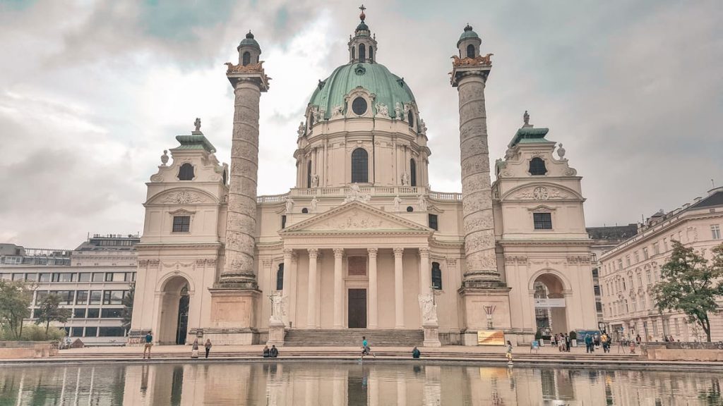 Chiesa di San Carlo Borromeo Vienna Austria