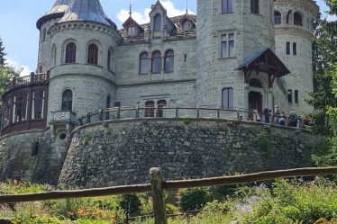 Castel Savoia, il castello fiabesco della Valle D'Aosta