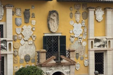 Il Vittoriale degli Italiani, storia e curiosità sulla casa di D'Annunzio